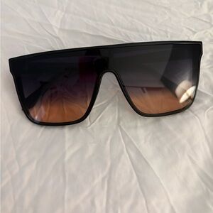 Oversized quay sunglasses nwot